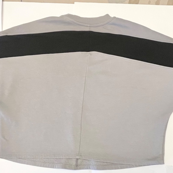 Wofford terriers pullover crop sweater - Medium - Picture 13 of 15